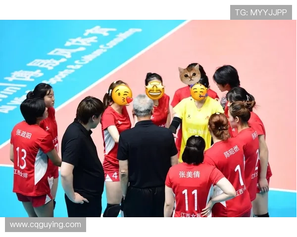 中国女排逆袭强敌成功晋级世界杯决赛 赛场展现绝佳团队协作与拼搏精神