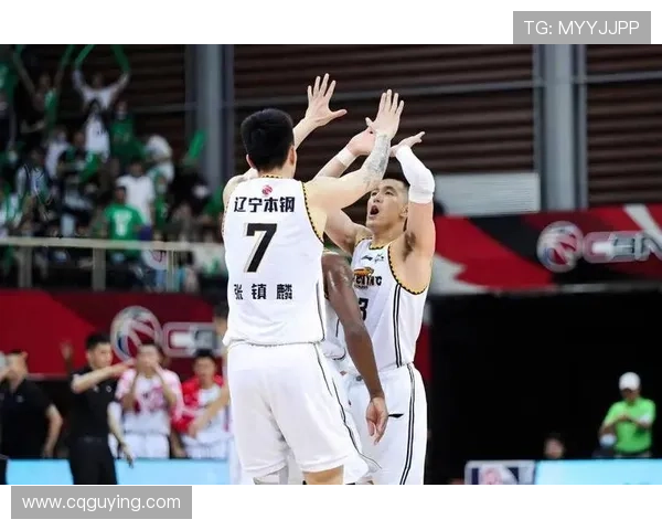 中国男篮逆袭胜利 关键时刻郭艾伦和赵继伟合力带队大翻盘