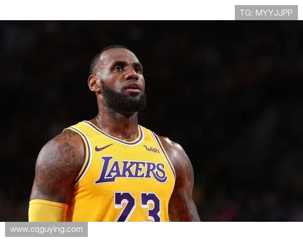 NBA最新动态：詹姆斯复出带领湖人击败雄鹿，字母哥强势表现未能挽回败局