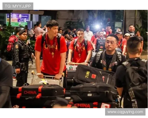 中国男篮迎战强敌美国队，力拼世界杯四强席位，球迷期待激烈对决