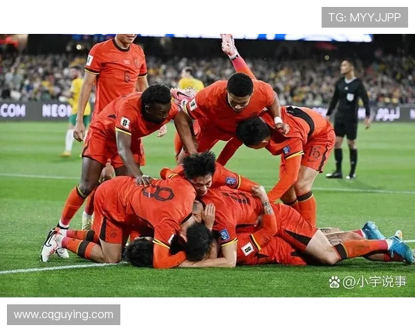 国家队鏖战五局惊险逆转引爆球迷热议激情再燃赛场氛围高涨时间