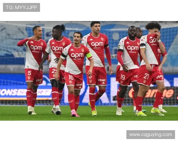 法国足球甲级联赛最新动态解析 巴黎圣日耳曼与摩纳哥争霸战再度升级