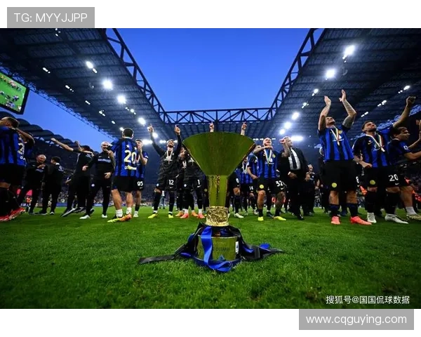 维罗纳足球俱乐部:历史辉煌与未来挑战并肩前行 维罗纳足球俱乐部:历史辉煌与未来挑战并肩前行