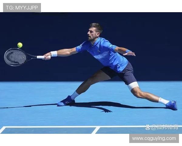 网球巨星德约科维奇宣布将参加2025年澳网,为新赛季蓄力 网球巨星德约科维奇宣布将参加2025年澳网,为新赛季蓄力